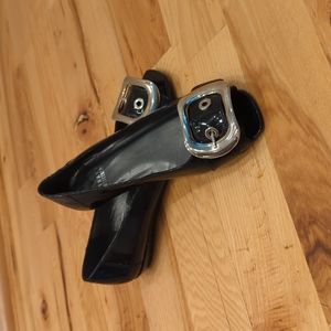 Stuart Weitzman Youngbuck Patent Leather Peeptoe (5.5)